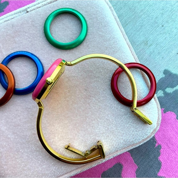 Gucci bangle watch with beautiful faces❤️💚💙🤍🧡 - Picture 12 of 15